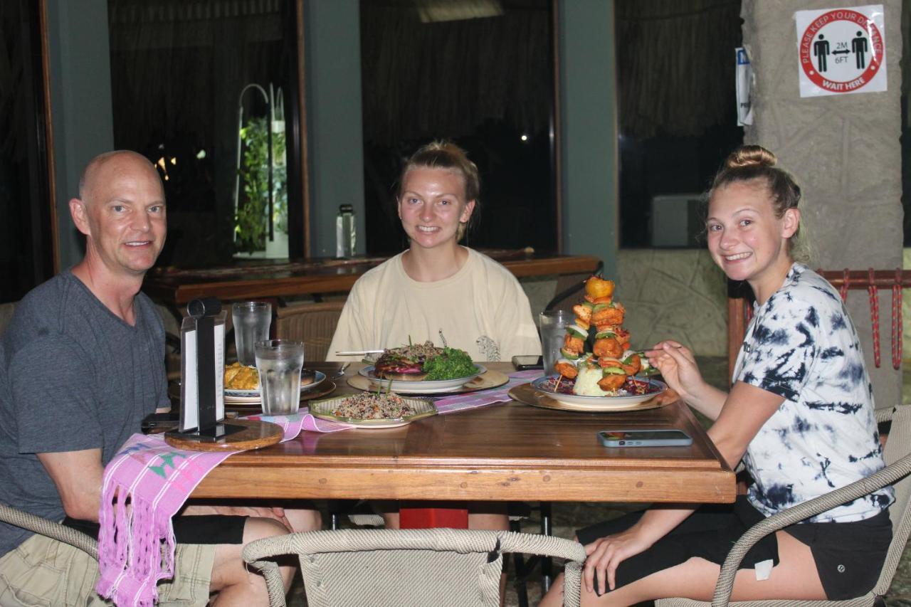 Calico Jack'S Resort Sayab Camp Eksteriør billede